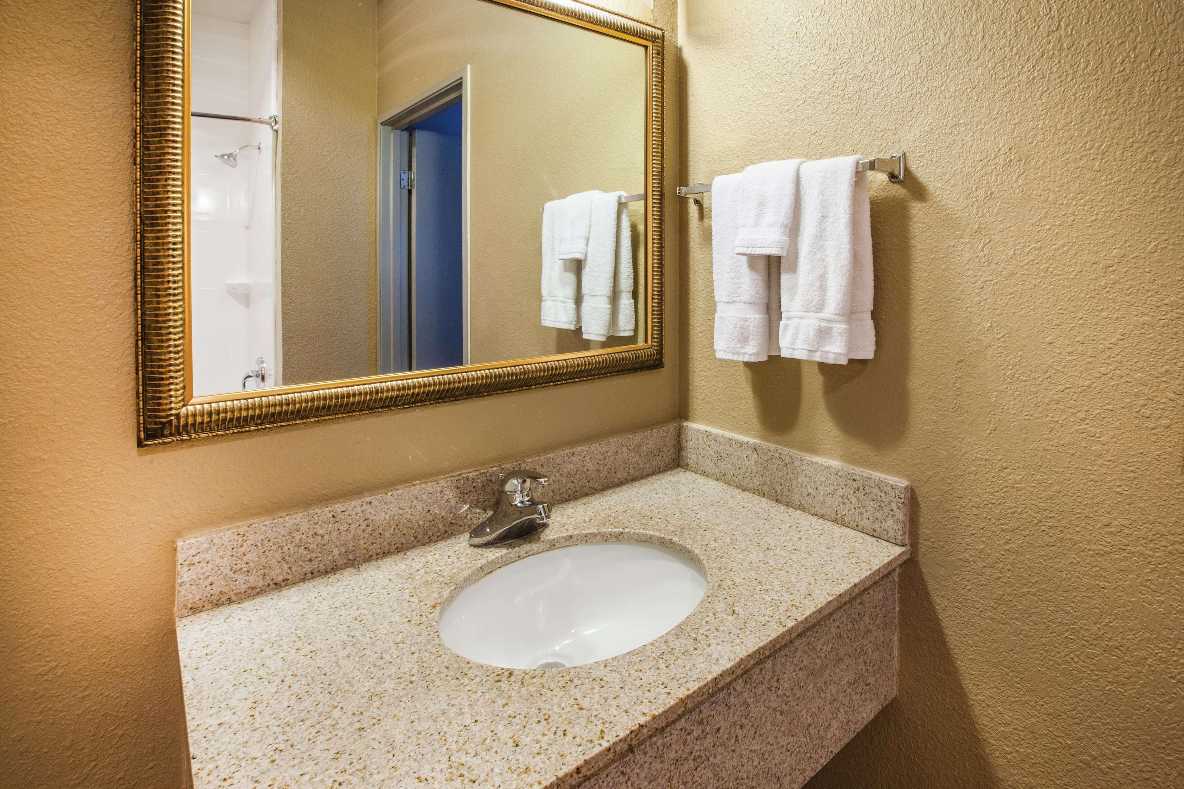 La Quinta Inn By Wyndham Indianapolis North Exteriér fotografie